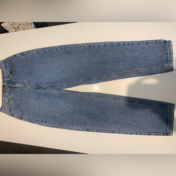 Pretty little thing denim MOM jeans - Picture 3 of 3